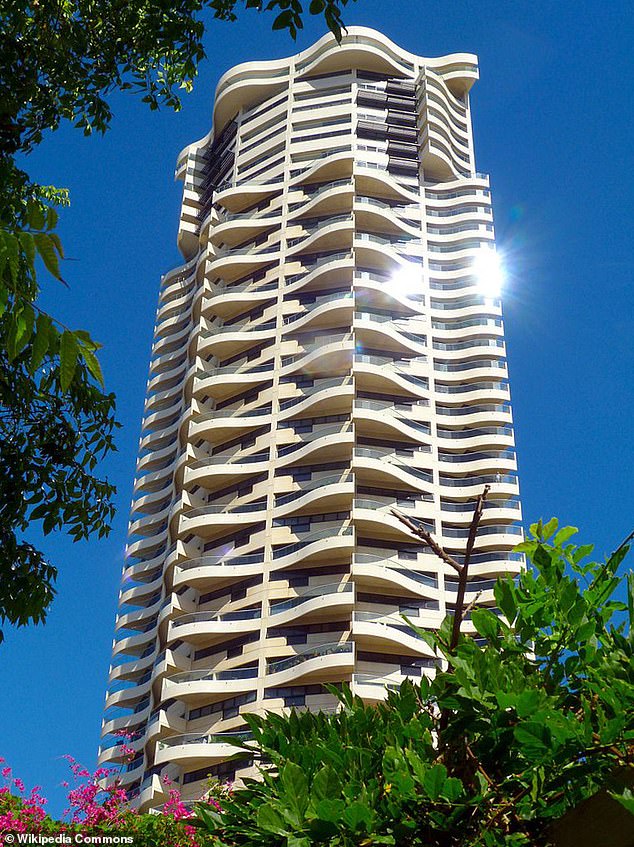 Evans was renting an apartment in The Horizon complex in Darlinghurst.